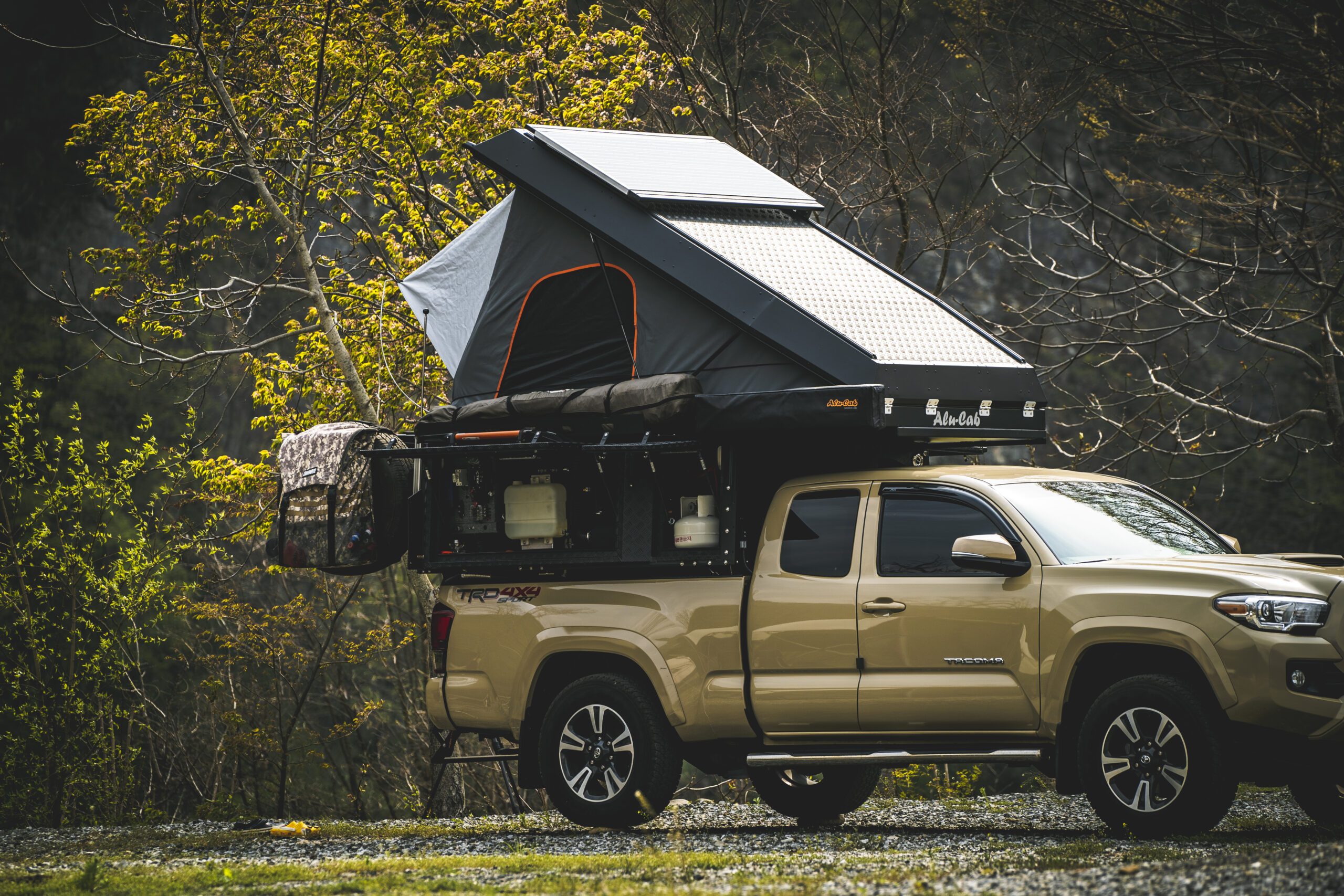 1. Khaya Camper Alu-Cab - Exterior
