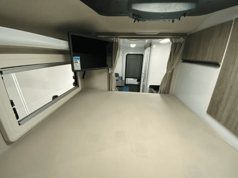 7.Quarto-Camper-Super-King-Duaron-2-768x576-1